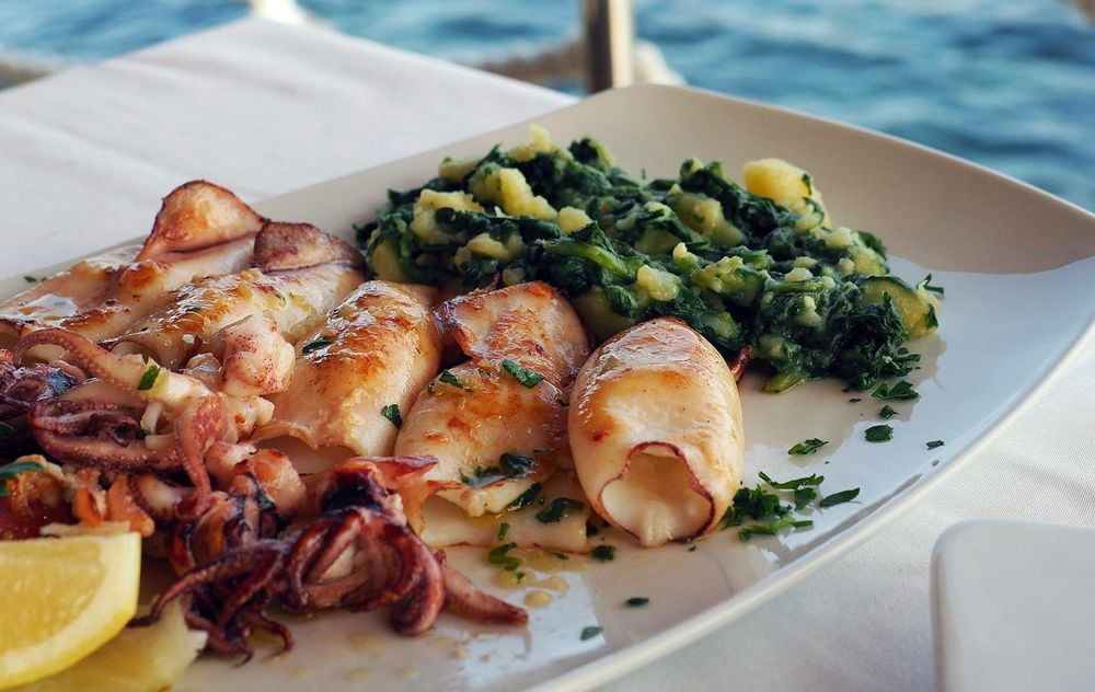 Grilled squid - a popular Croatian dish © Jana Kollarova/Shutterstock